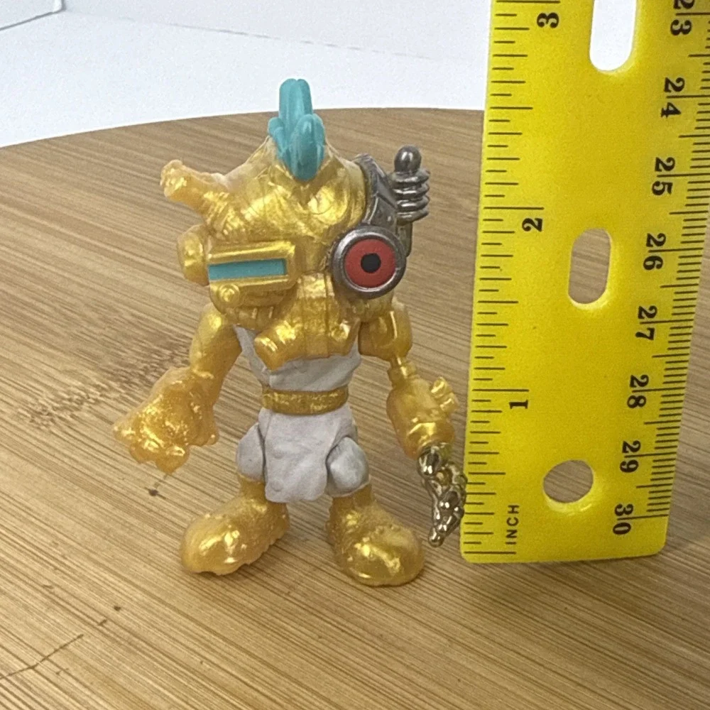 Treasure X Monster Gold‎ Mega Monster Lab Mad Scientist With Gold Dipped Hand